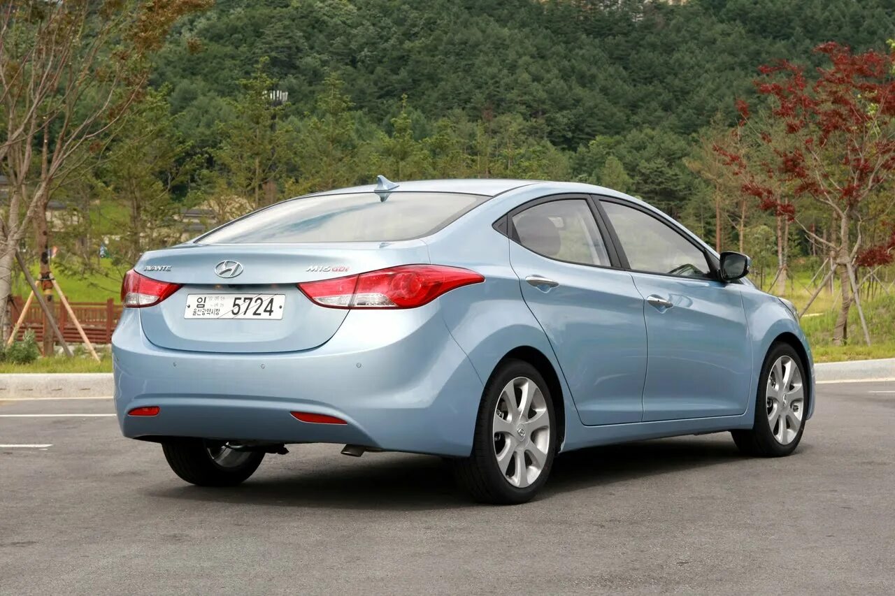 Hyundai elantra китай. Hyundai avante m16. hyundai elantra 1. хендай i35 седан. hyundai elantra i35 2015.
