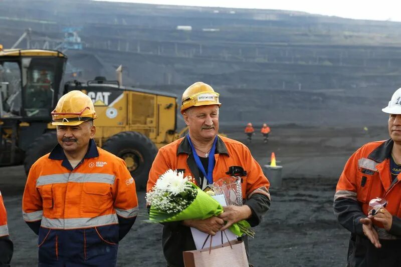 Тоо «богатырь комир». Тоо богатырь. Богатырь комир казахстан. Шубаркуль комир фото. Богатырь комир бланк.