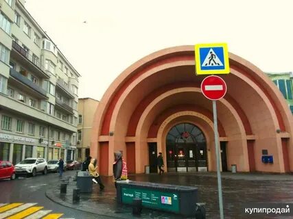 М красные ворота