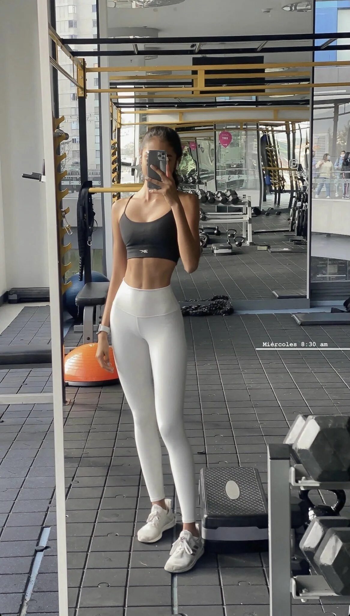 Working out looks like. Baggy outfit for gym. workout aesthetic. gymsis.
