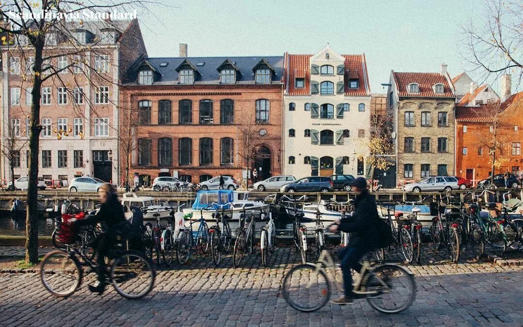Время в копенгагене сейчас. Осенний Копенгаген. Копенгаген осень. Климат Дании.