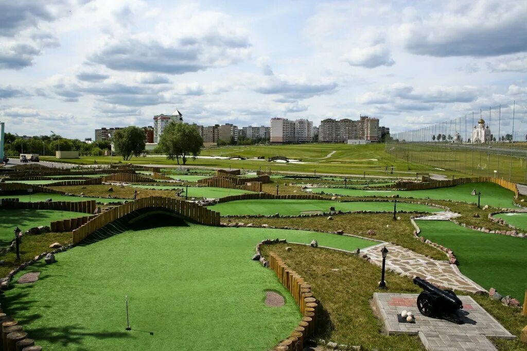 гольф поле старый оскол. люпины в имангулово. гольф клуб старый оскол. гольф в старом осколе. парк зеленый лог старый оскол.