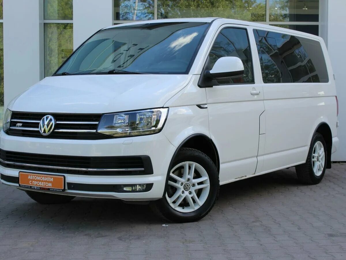 Купить фольксваген в башкирии. VW Caravelle 2012. Фольксваген Каравелла 2012 года. Volkswagen Caravelle t5 Рестайлинг 2. Volkswagen Caravelle белая 2012.