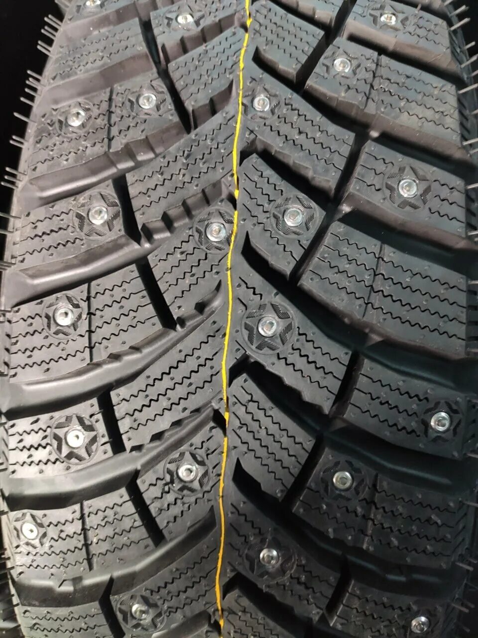 шипованные шины нексен отзывы. Winguard winspike 3 шип. Roadstone winguard winspike. Nexen winguard winspike wh62 tl (шип. Roadstone winguard 231 195/65 r15.