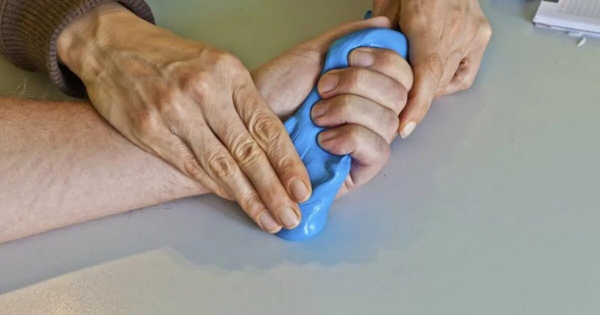 Физиотерапия после перелома. Реабилитация послепкпелоса. Физиотерапия рук. Электрофорез лучезапястного сустава. Электротерапия магнитотерапия.