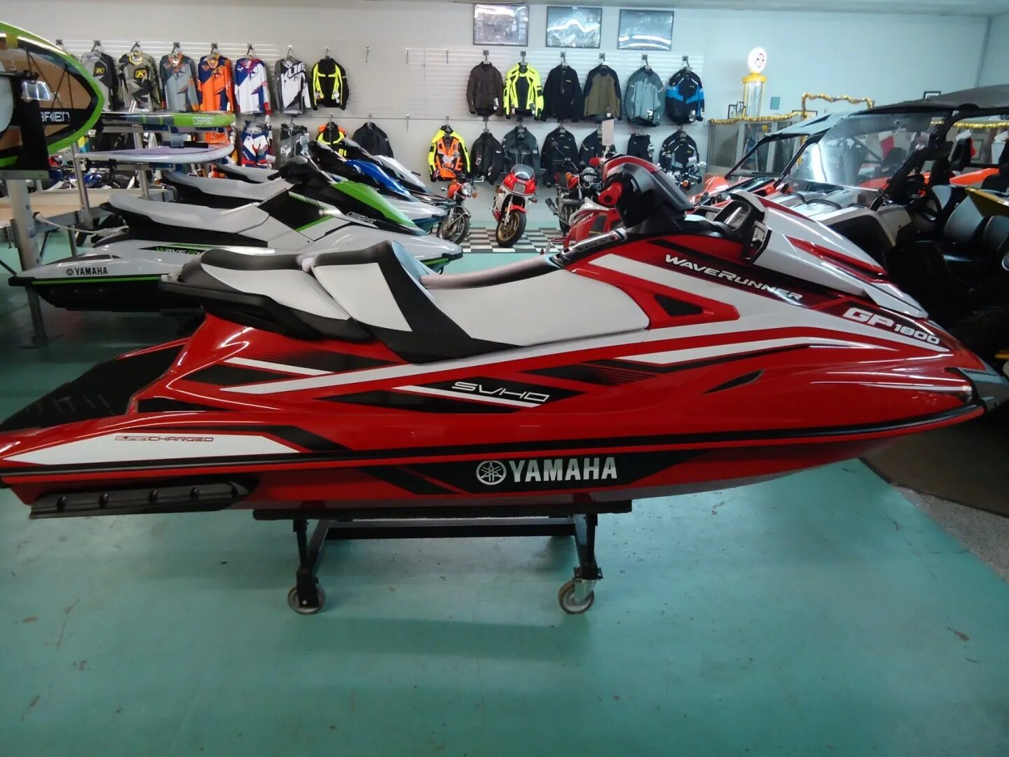 Yamaha GP 1800. Гидроцикл Yamaha gp1800. Yamaha 1800 гидроцикл. Yamaha 1800 SVHO.