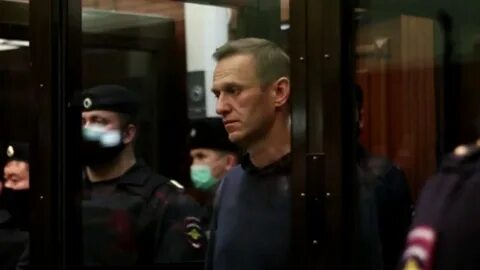 Навального за что посадили кратко и понятно
