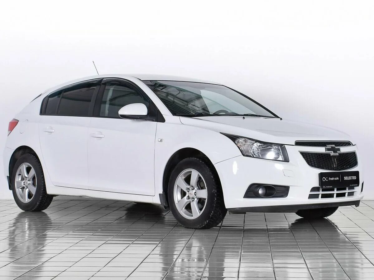 Шевроле купить кострома. Chevrolet Cruze 2012 1.8. Chevrolet Cruze i 2012. Шевроле Круз хэтчбек 2012. Шевроле Круз 1.8 хэтчбек.