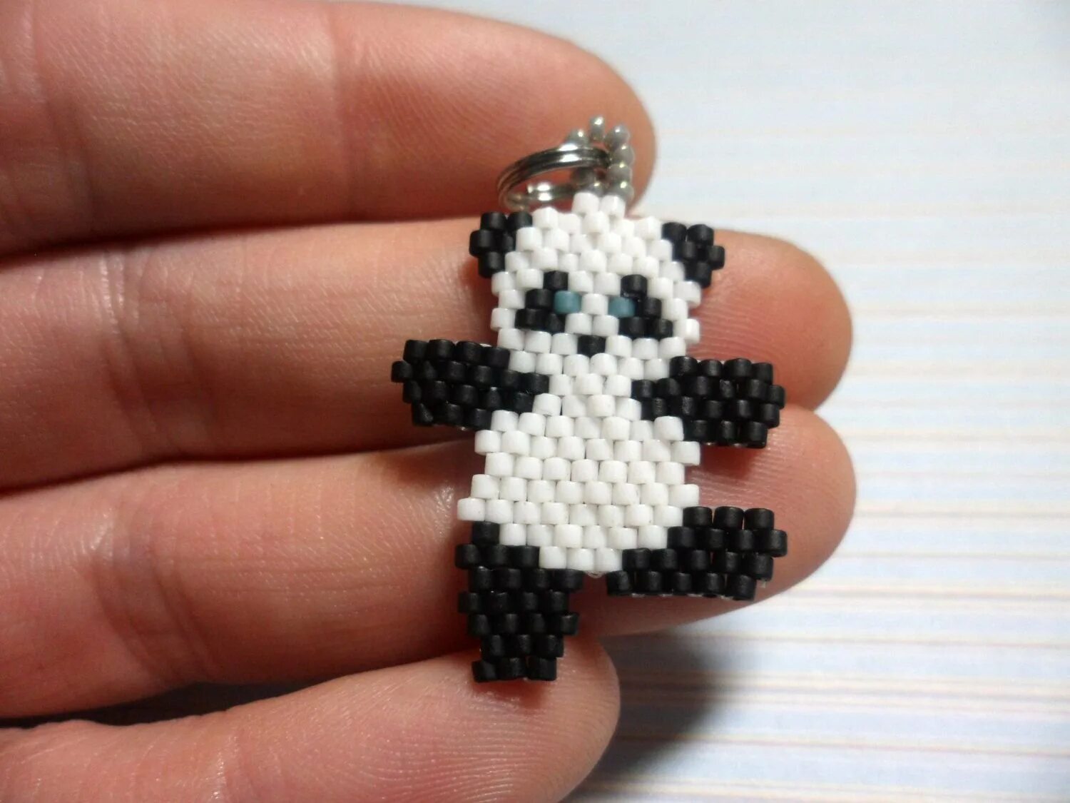 Амигуруми из бисера. Подвески из бисера. Котик из бисера. Beaded earrings delica miyuki. Животные из бисера.