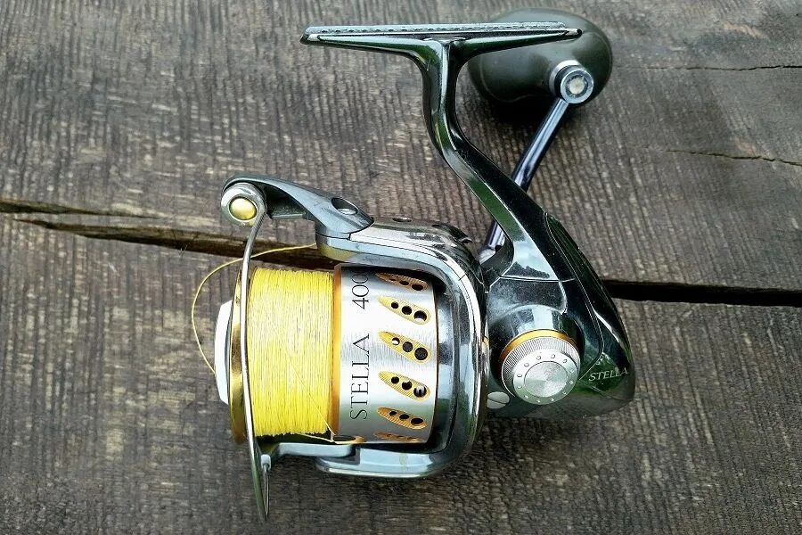 Катушка shimano 16 nasci c3000fb. Катушка для спиннинга salmo 4000. Shimano nasci 2500 шпуля. Катушка для джига. Лучшие спиннинги для джига 2020.