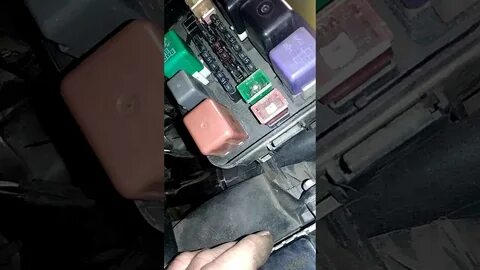 Почему двигатель крутит но не заводится