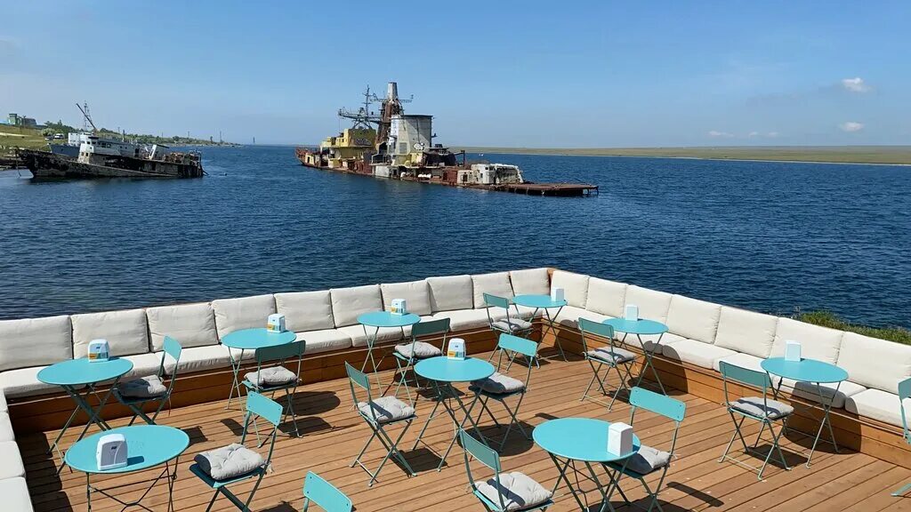 Набережная реки мойки 67-69. Катер дон, ростов-на-дону. Устричная ферма в крыму донузлав. Сегежа причал. 65 причал троицкий.