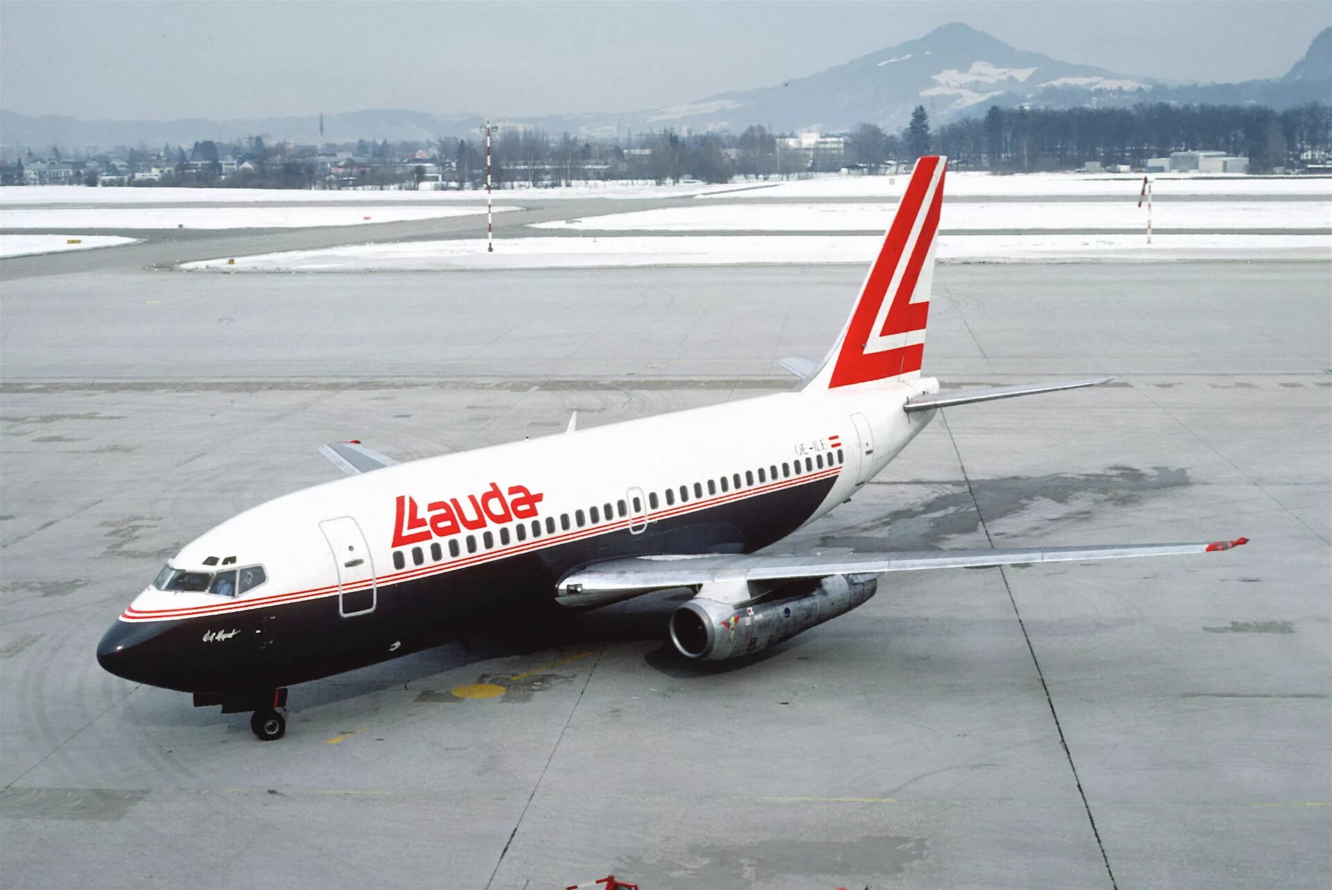 Драйв самолет. Авиакомпания Lauda Air. Ники Лауда авиакомпания. Boeing 767 Lauda Air. Lauda Air 004.