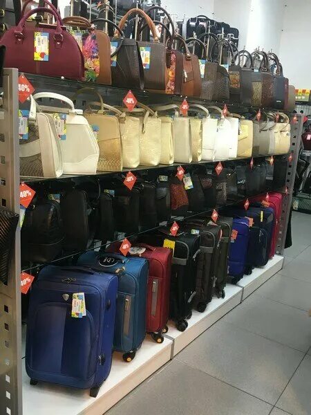 империя сумок черная пятница. империя сумок скидка 50 процентов. афиша товара. чёрная пятница 2022 империя сумок. империя сумок сыктывкар.