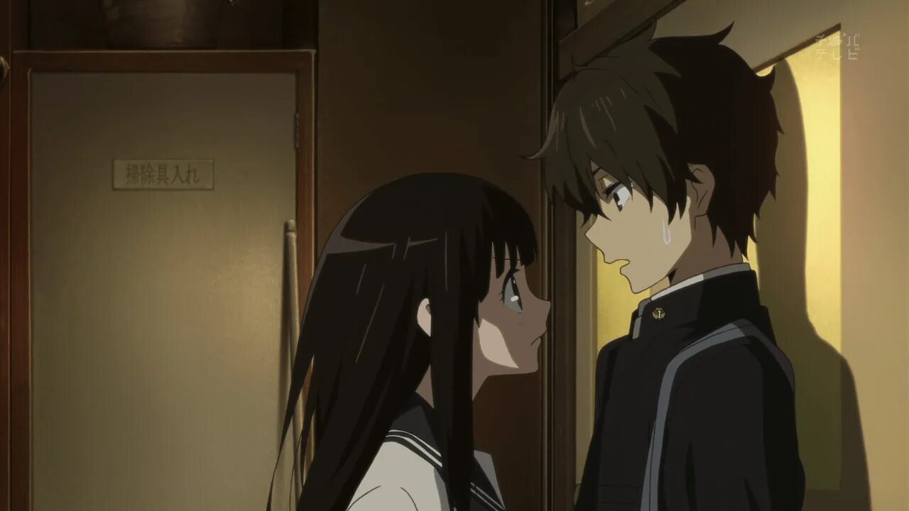 Hyouka («хека», 2012) поцелуй. Хьекка Титанда горничная.