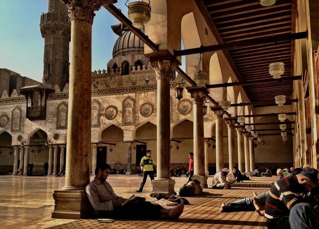 Университет Аль-Азхар в Египте. Мечеть Аль-Азхар. Медресе в Египте Аль Азхар. Египет институт исламский Аль Азхар.