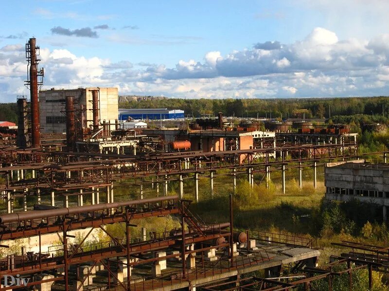 Завод сланцы. Сланцы завод цесла. Сланцы заброшенный завод. Завод полимер сланцы. Спз сланцы.
