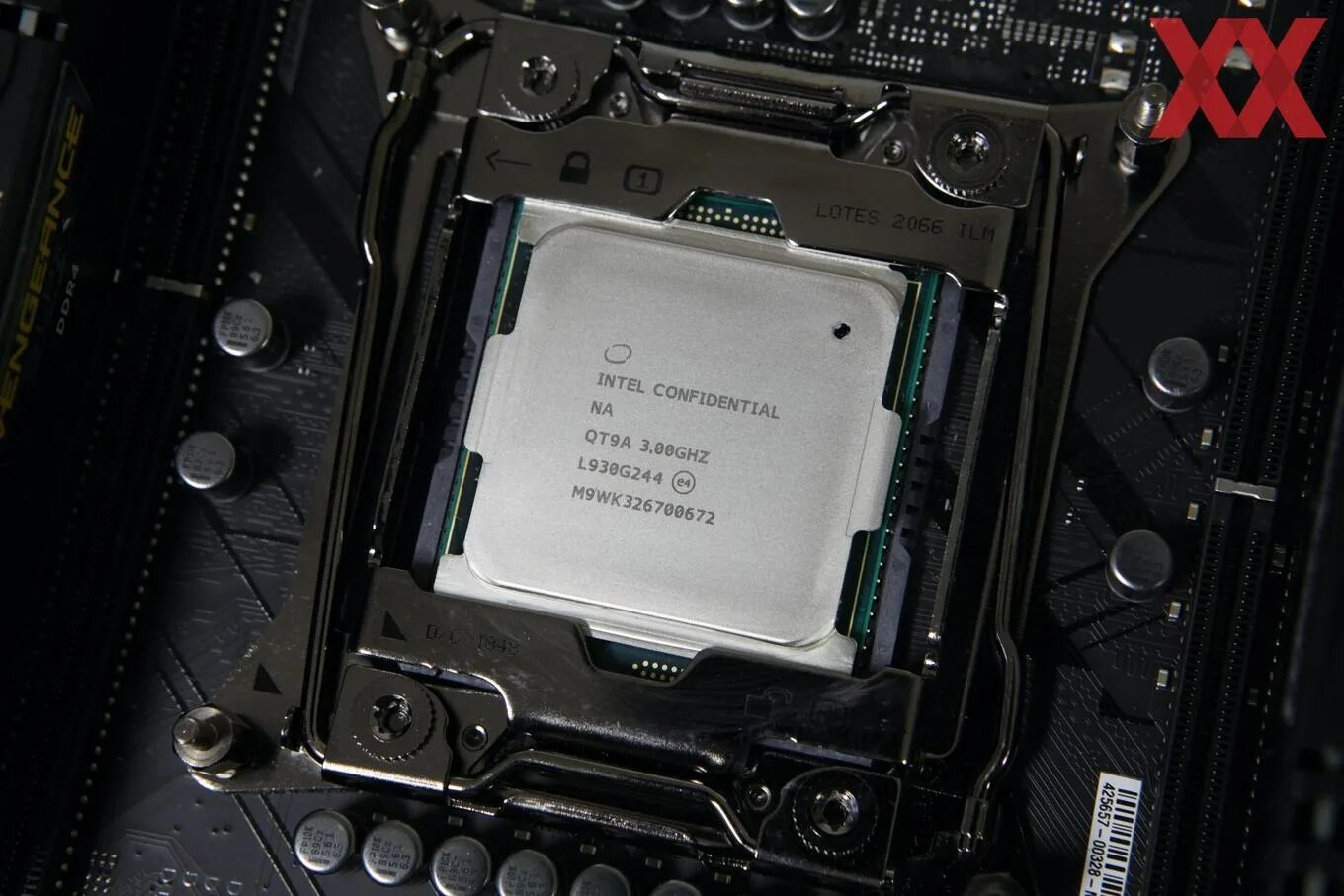 Core i9 10980xe. Процессор Intel Core i9. Intel Core i9-10980xe lga2066 Box. Процессор Intel Core i9 10980xe. Процессор Intel Core i9 архитектура.