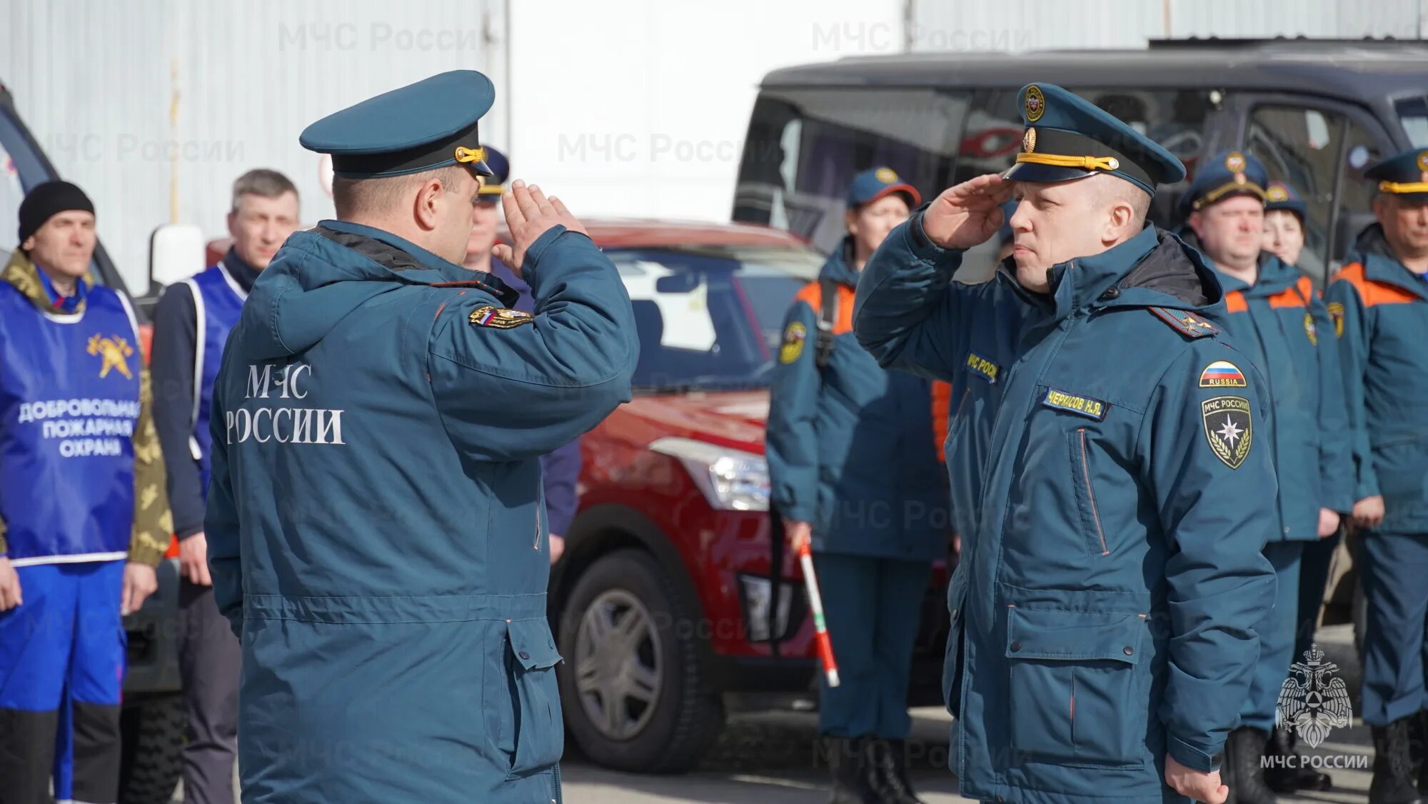 Работник мчс. Мчс их работа. Юрпсо мчс россии. Мчс их работа. Спасатели мчс россии.
