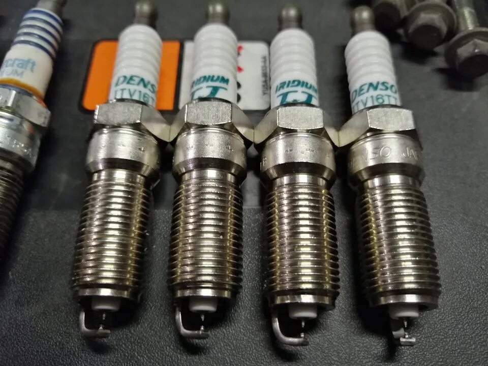 Авито свечки. Свечи зажигания для шкода октавия а4 тур. Свеча зажигания ngk 5468. Шкода октавия тур 1. Свечи авито м8т.