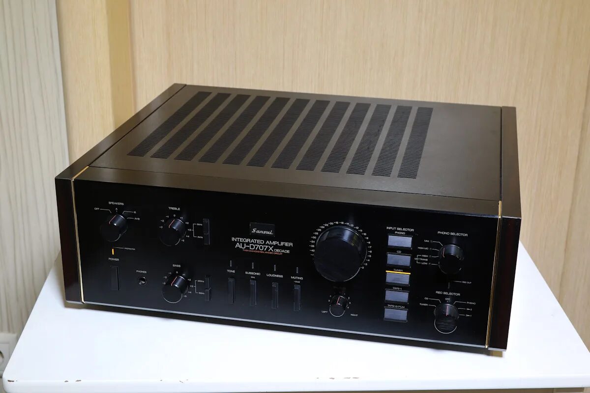 Wollmer d707 maxi. Стереоусилитель Sansui au-d907. Sansui au-Alpha 707l Extra. Sansui au-d907x decade. Sansui au 707 x.