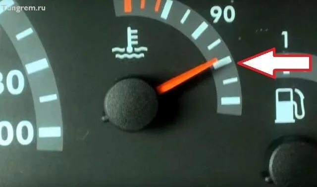 на холостом падает температура