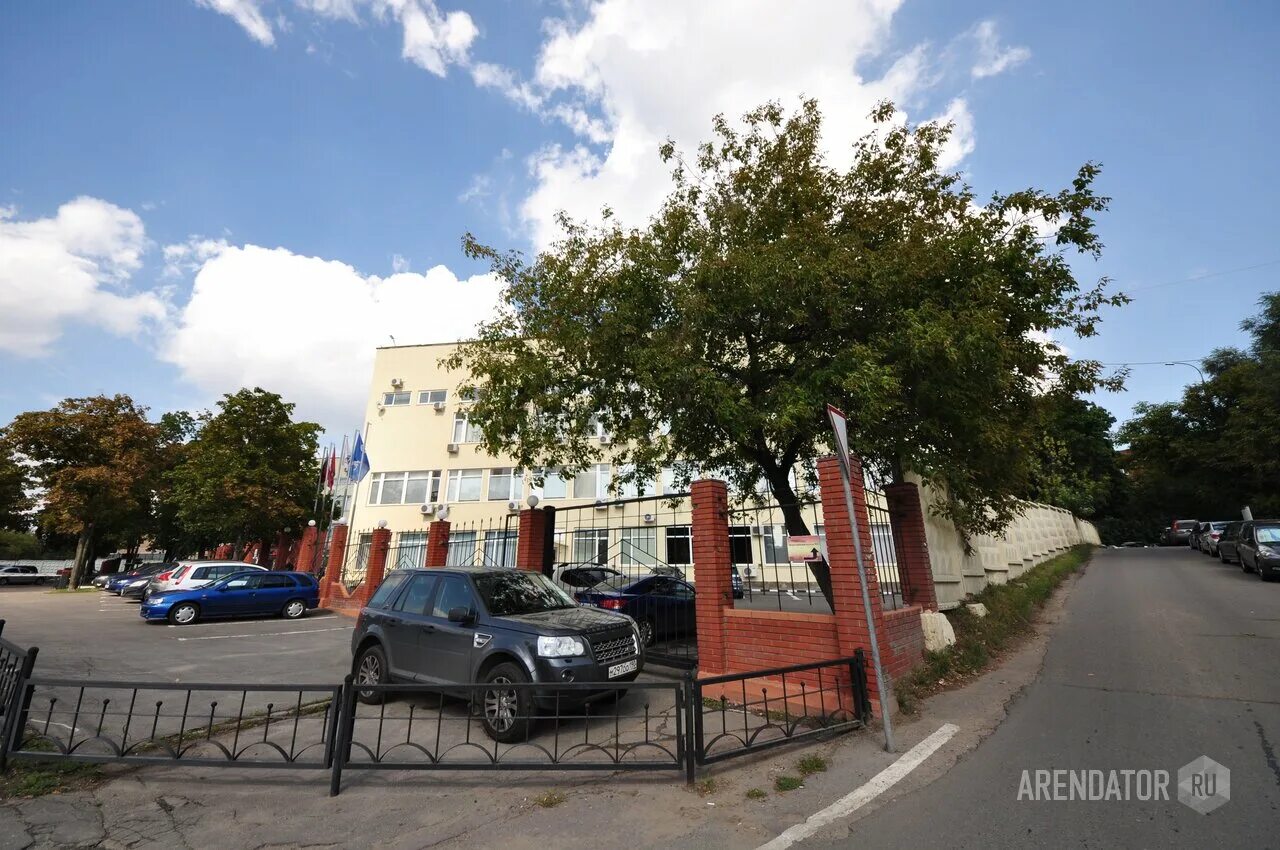 Бизнес центр серпуховской двор на тульской. Ул вавилова 5 корп 3 москва. Московский дворик отель. Серпуховский двор бизнес центр тульская. Гостиница на серпуховской москва.