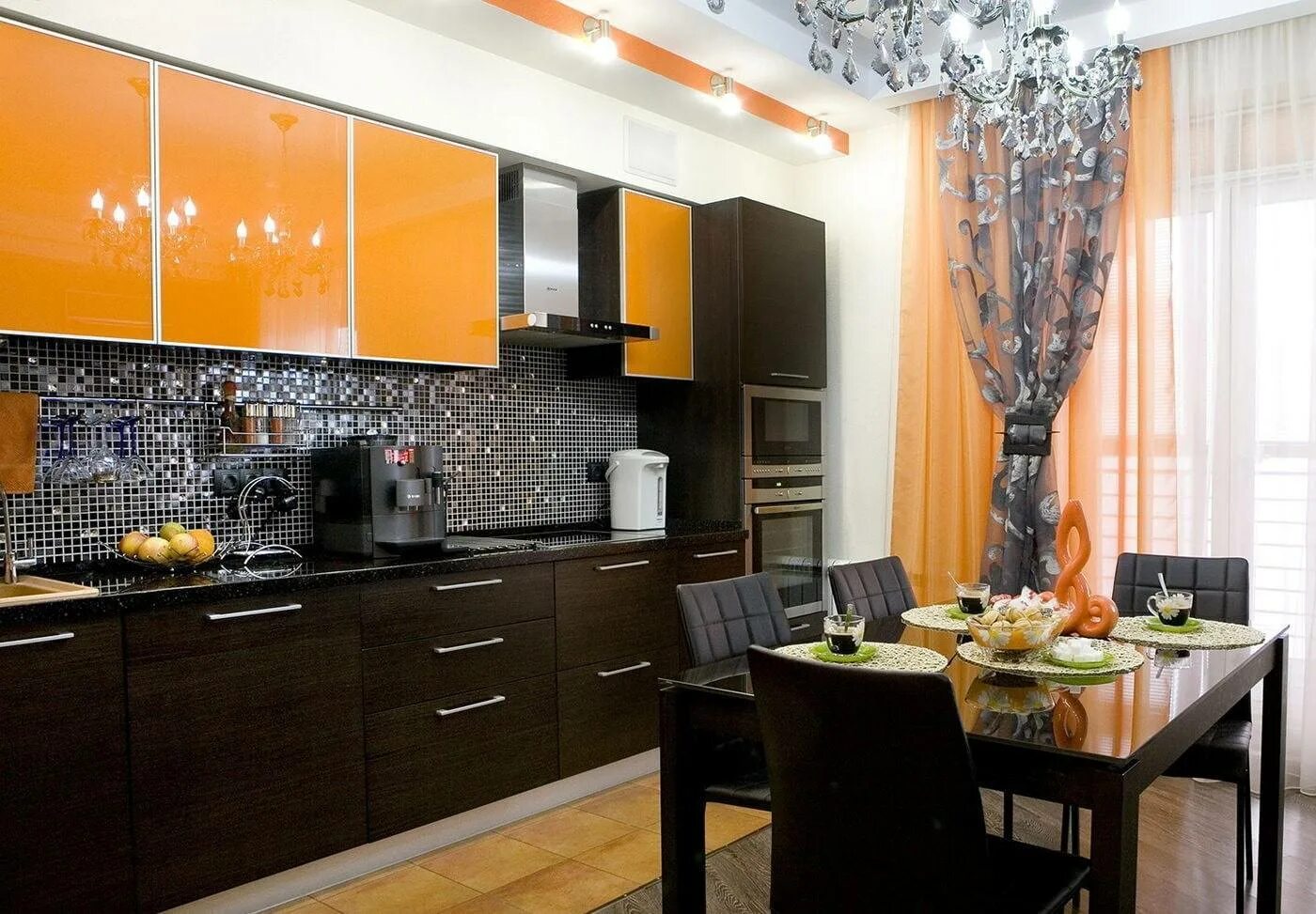 Интерьер кухни. Оранжевая кухня. Кухни оранжевого цвета. Оранжевый цвет в интерьере кухни.