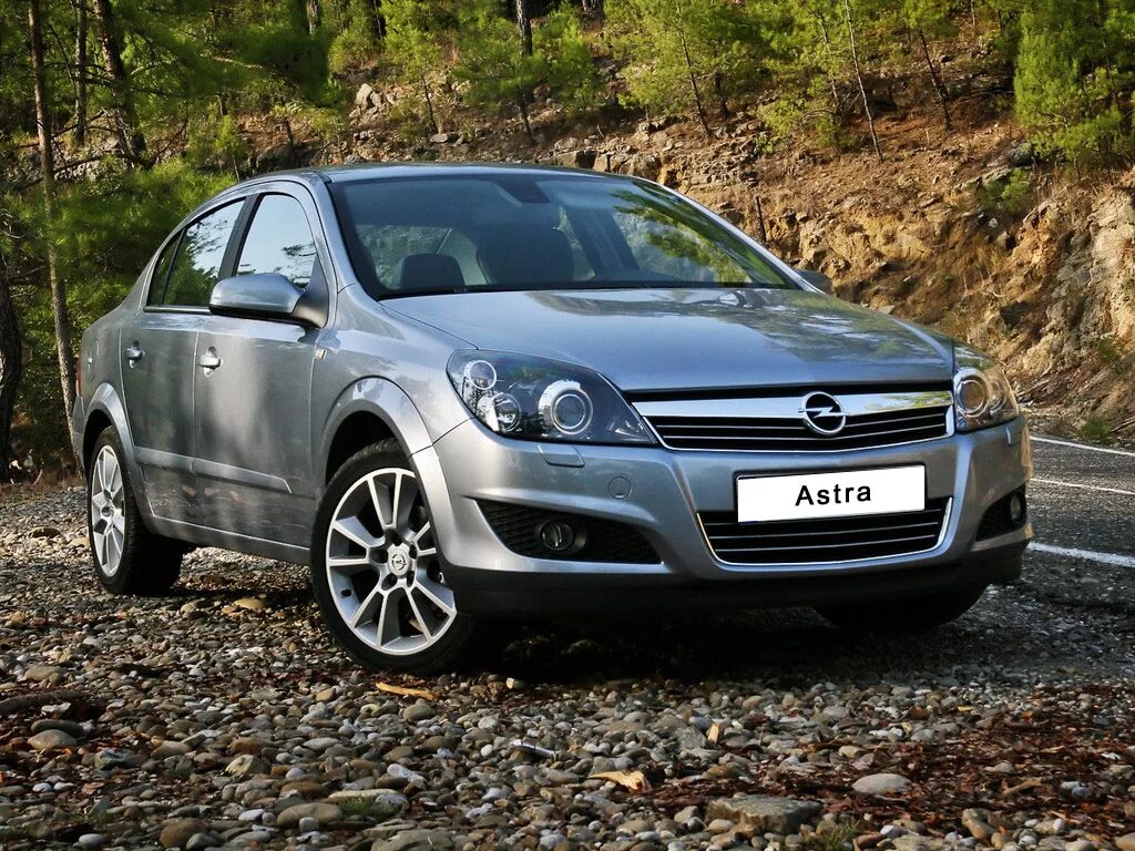 Opel Astra h sedan. Opel Astra h 2006 1.8.