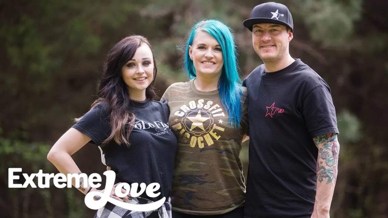Extremely love. Extremely love. Extreme dating. Сначала свидание потом любовь дорама. Телевизор лове.