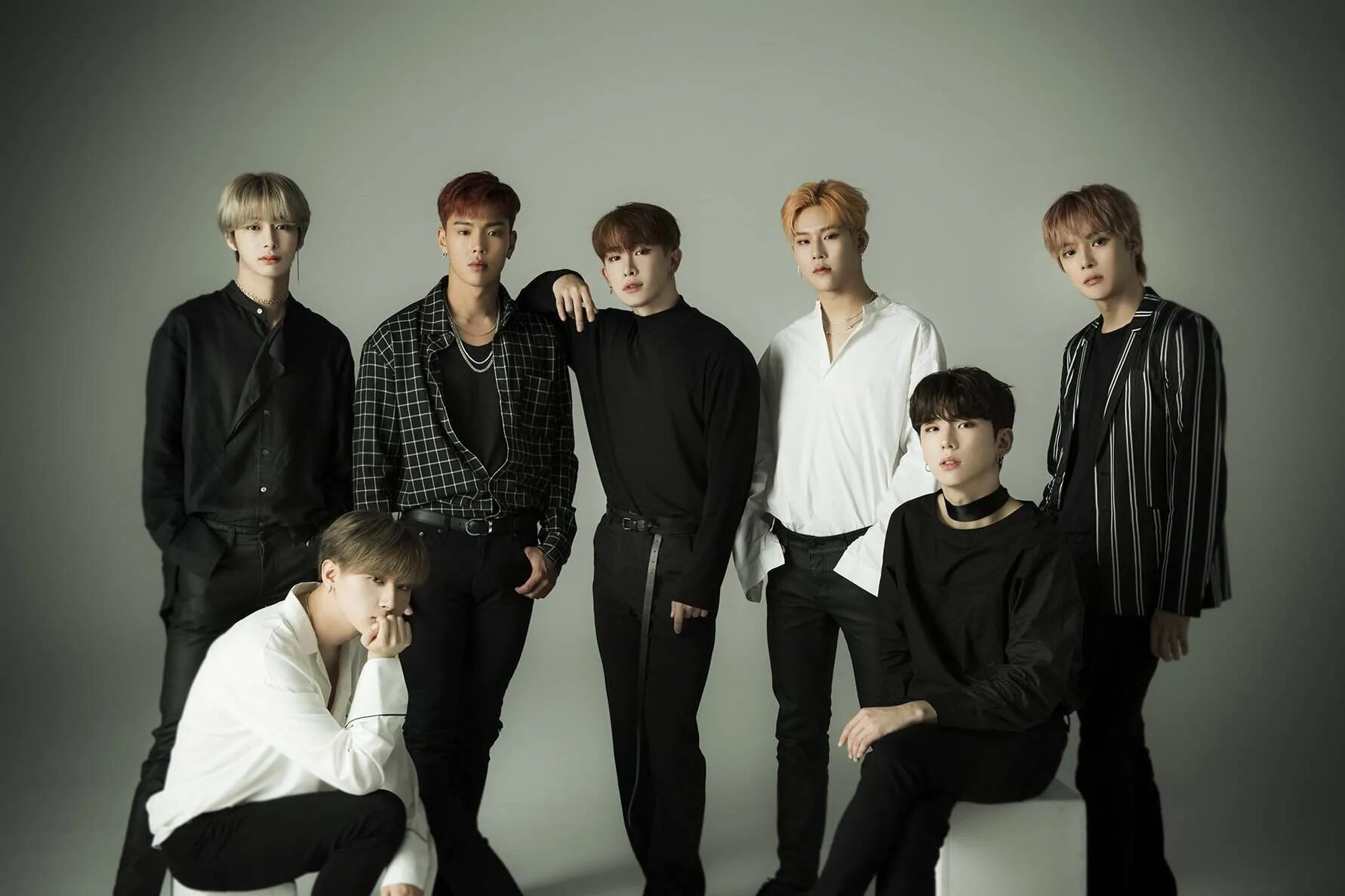 Группа monsta x участники. Группа monsta x 2021. Группа monsta x. Группа monsta x фото. Группа monsta x.