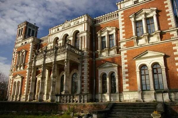 Отель в питере дашкова резиденция. Усадьба воронцова-дашкова алексеевка. Дворец воронцова-дашкова быково. Резиденция дашковых. Усадьба воронцова-дашкова в быково пруд.