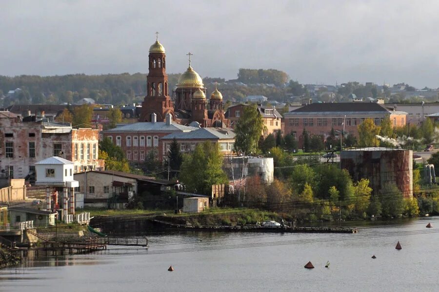 Сайт город лысьва. Город Лысьва Пермский край. Лысьва (город) города Пермского края. Свято-Троицкий храм Лысьва. Лысьва виды города.