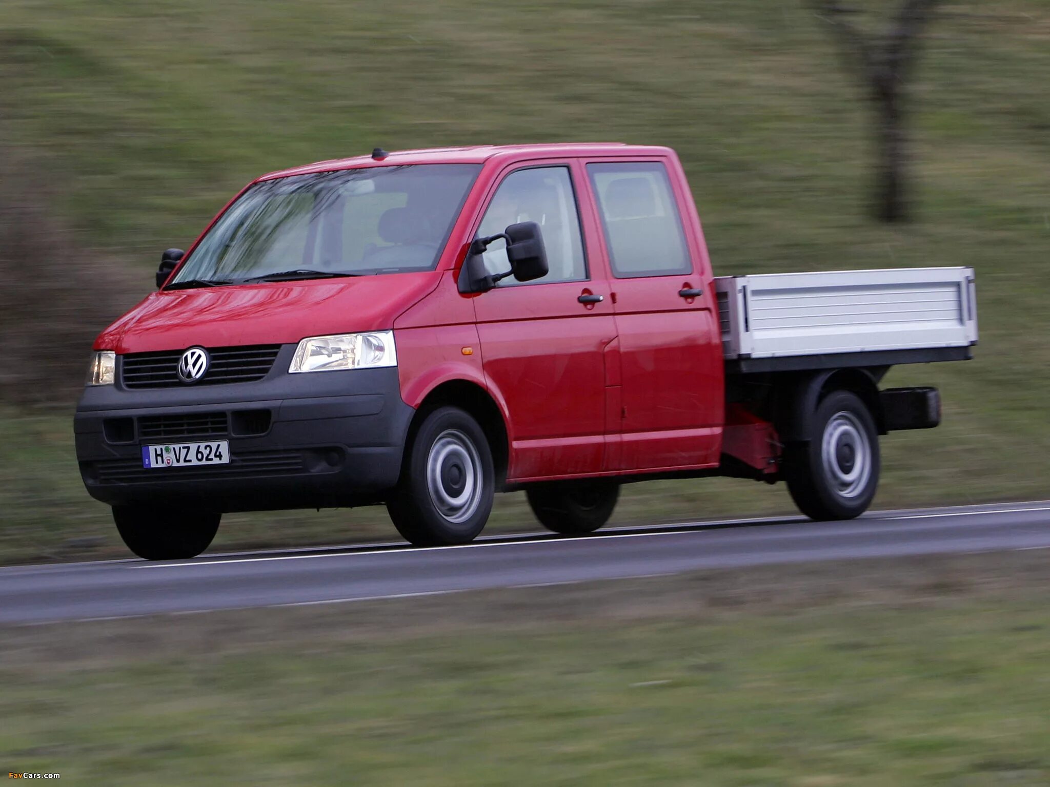 Купить фольксваген транспортер 5. VW Transporter Pickup t5. Volkswagen Transporter t4 пикап. Фольксваген t4 бортовой. VW Transporter t5 бортовой.