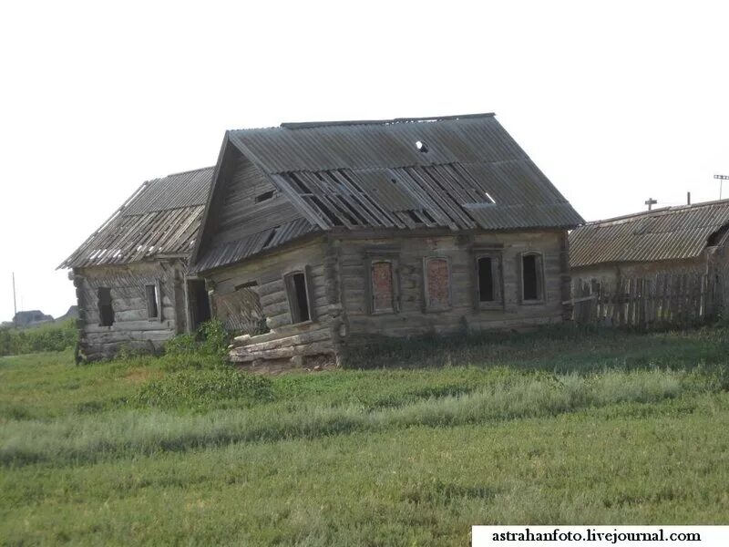 стихотворение есенина о рязани. черноярский музей. дом ссутулился песня. стихи есенина старый дом. аккорды проклятый.