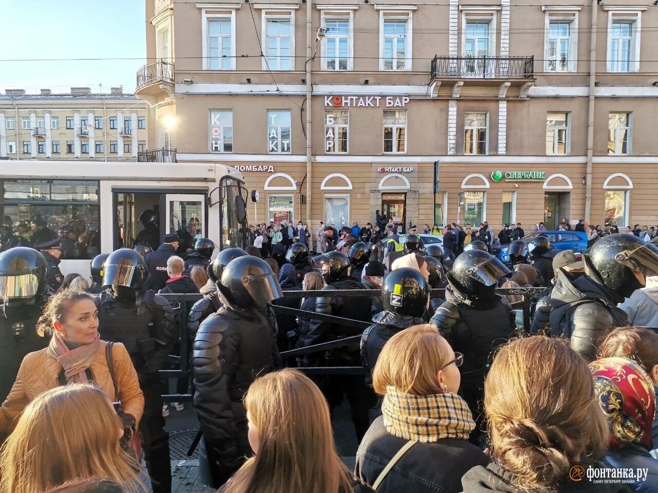 Протесты в Петербурге. Митинг на Сенной. Акции протеста в СПБ 25 сентября. Акции протеста в Санкт-Петербурге сегодня. Новости часа сегодня в спб