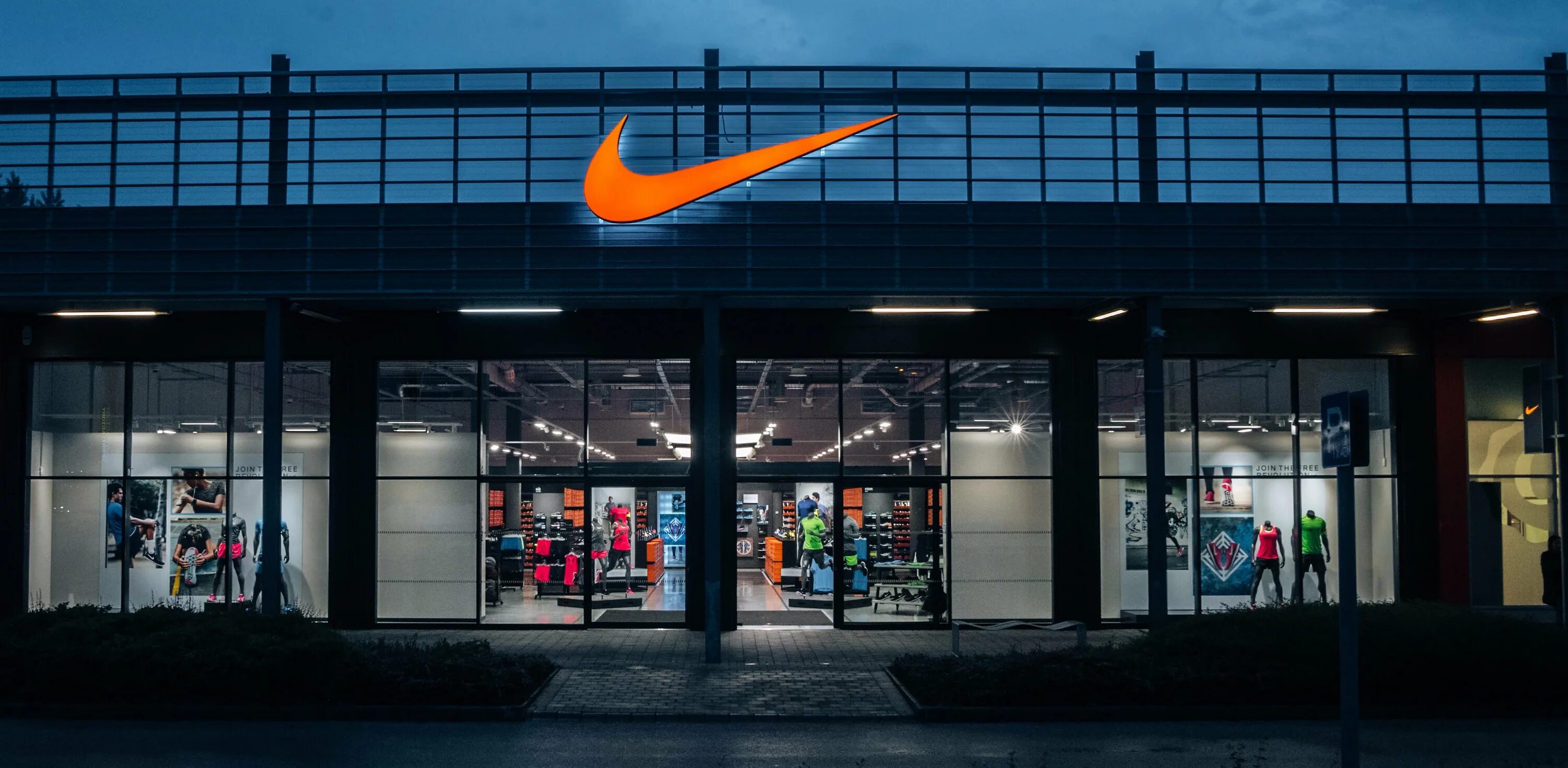 Завод найк. Nike Factory. Nike Fabrikasi. Завод найк во Вьетнаме. Индонезия завод найк.