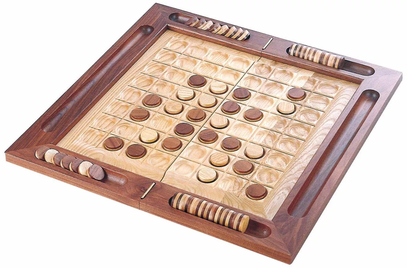 Где купить настольную. Reversi игра. Настольные игры из дерева. Деревянная настолка. Деревянная настольная игра реверси.