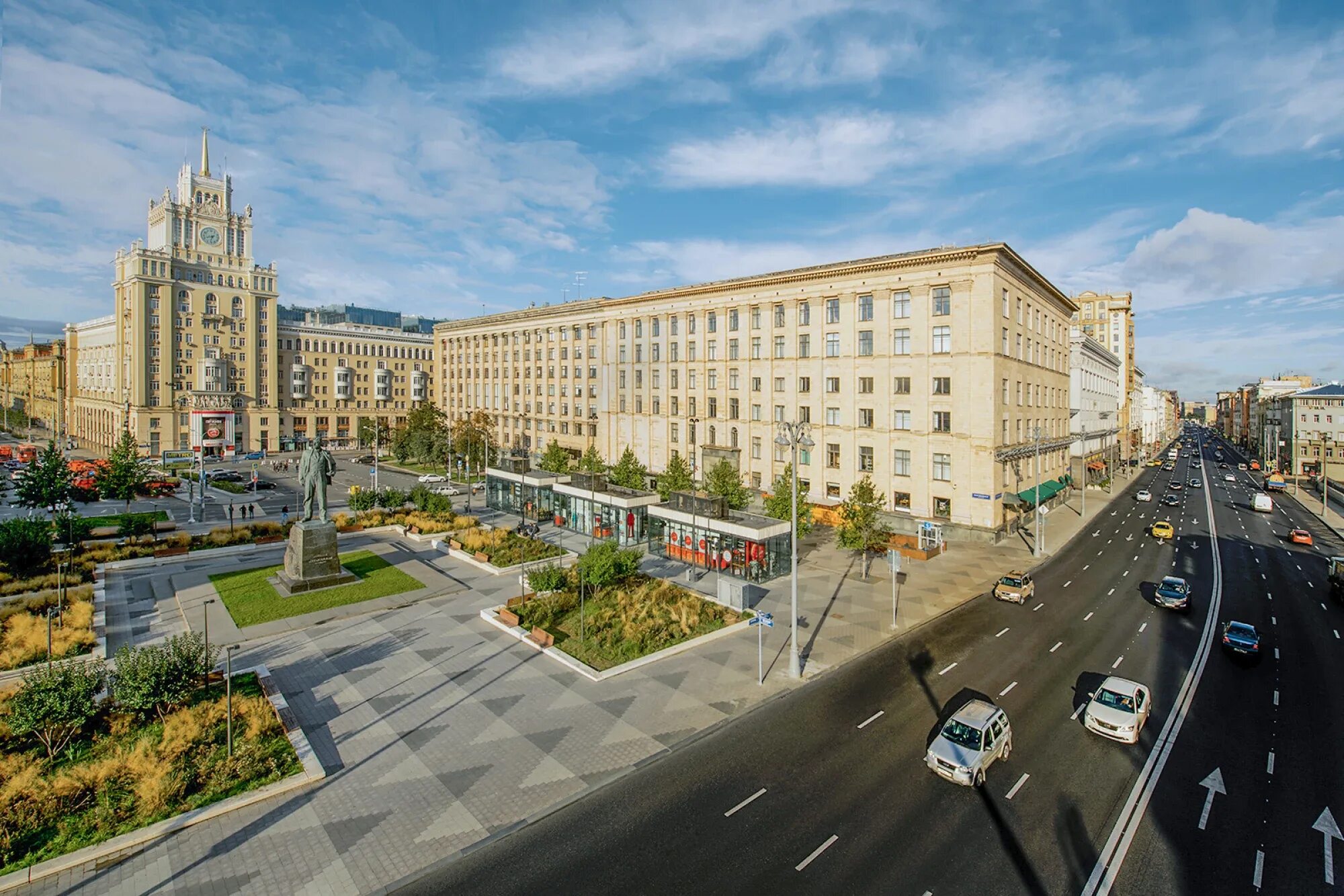 Триумфальная площадь, д. Триумфальная площадь. Триумфальная площадь д 1 стр 1. Маяковская триумфальная площадь. Качели на триумфальной площади.