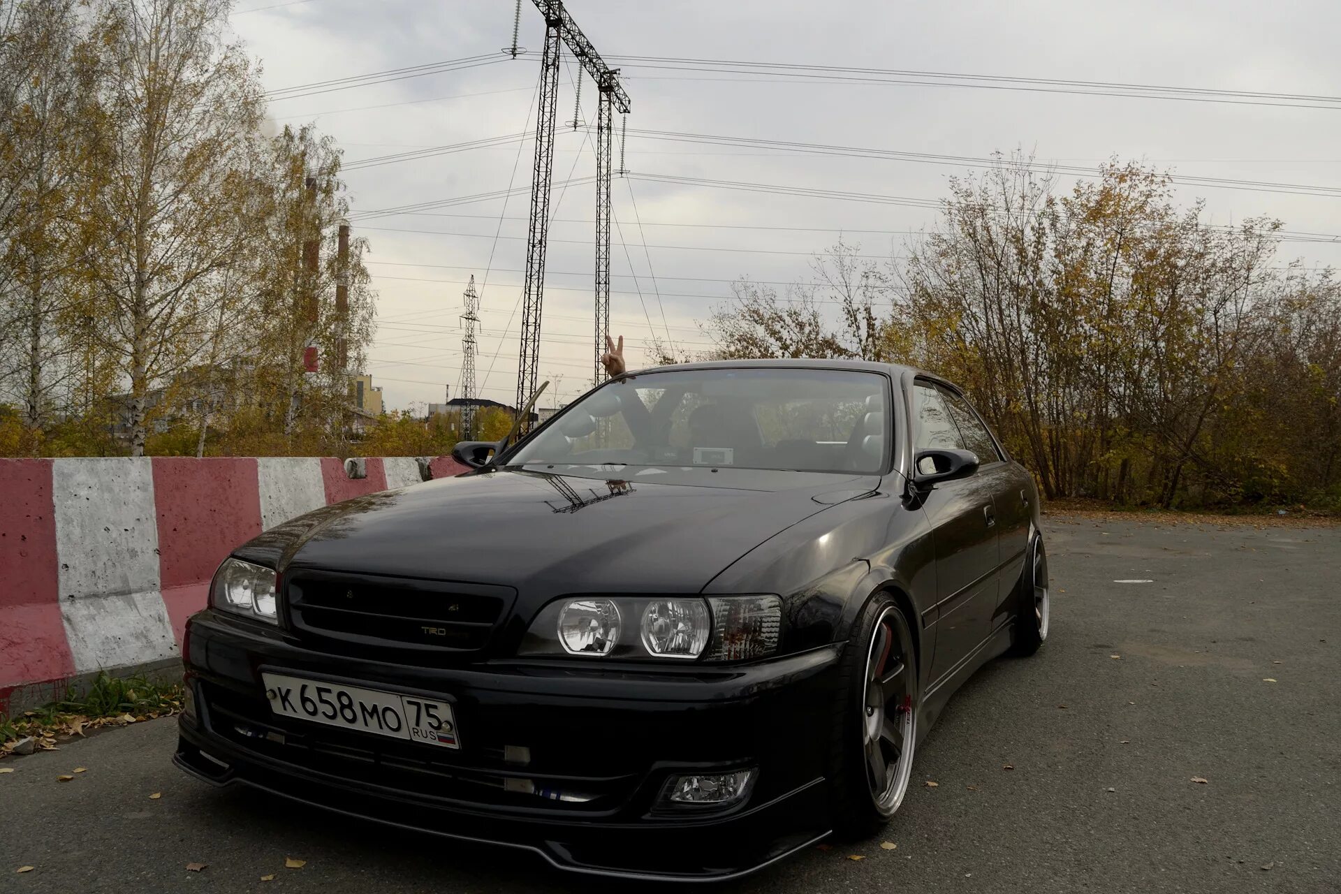 Toyota chaser 10. Черный чайзер 100. Toyota chaser 100 черный. Черный чайзер 100. Тойота чайзер 100.