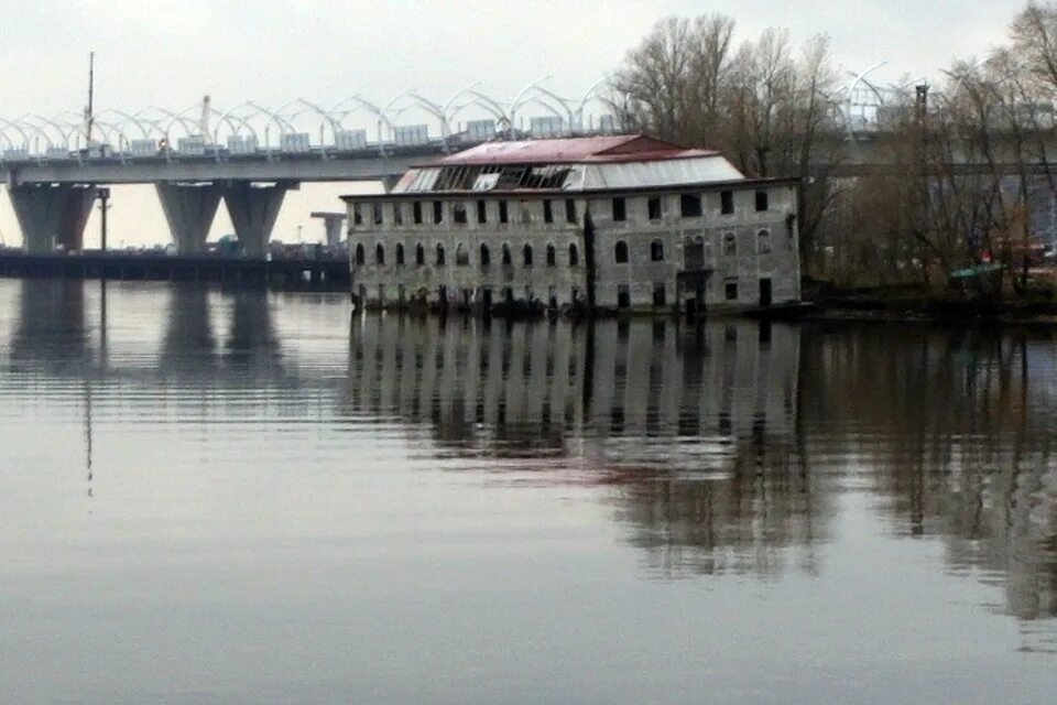 Дебаркадер зеленоград. Дебаркадер в ордынке. Заброшенный дебаркадер новосибирск ордынка. Дебаркадер новосибирск. Дебаркадер пермь заозерье.