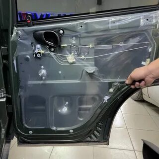 Разобрать дверь нива шевроле