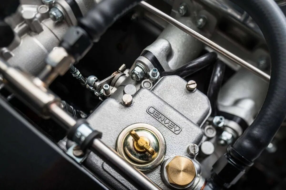 Throttle. Throttle body injection. карбюратор jenvey. fuel stratified injection. throttle body fuel injection.