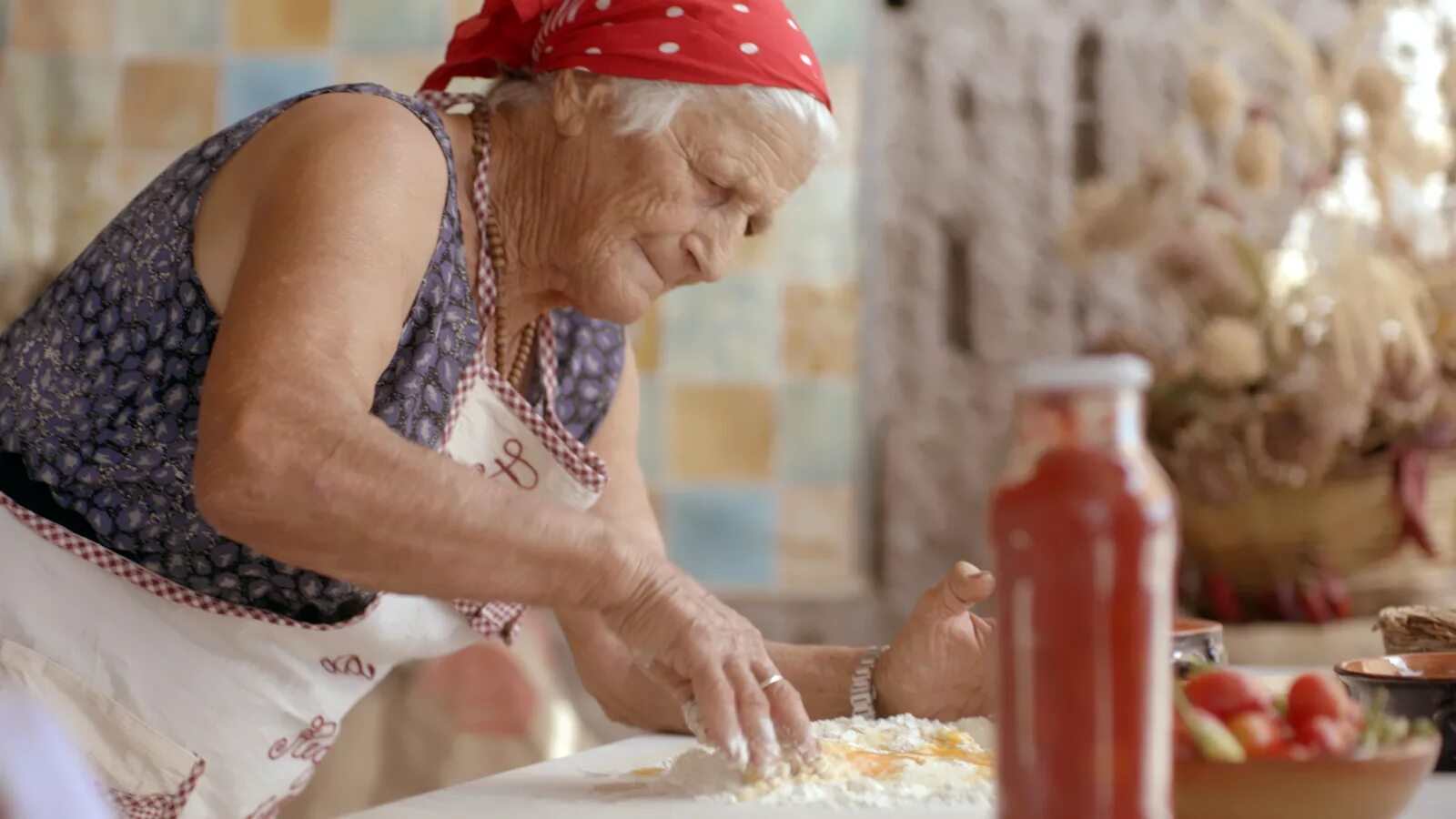 Итальянская ГРЕННИ. Grandmother pasta. Бабушка youtube. Grandmother Cooking. My granny can