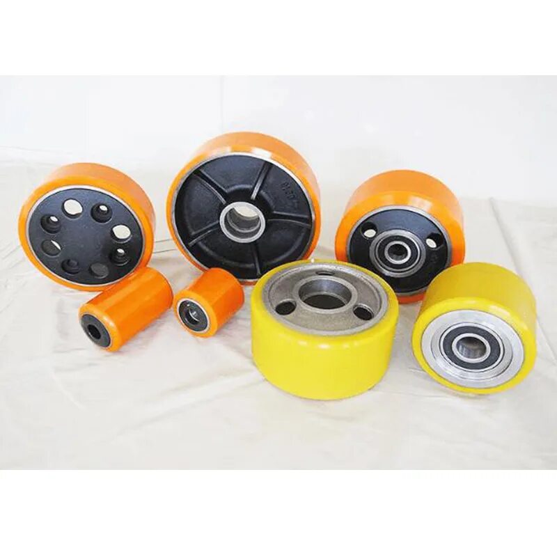 Ролик резиновый 50мм шиндлера. Полиуретан для шин. Шины из полиуретана. Прорезиненные колеса для конвейера. Материал колес полиуретан.