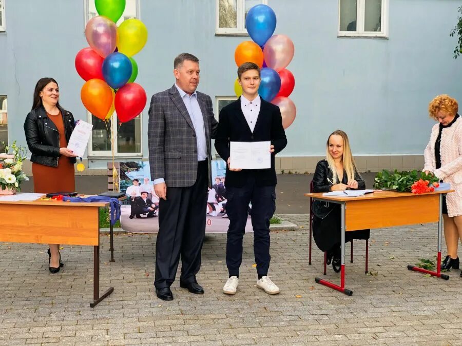Дарвиновский музей сотрудники музея. Школа шик 16 рейтинг. Школа шик 16 танцы. Шестнадцатый отзывы. Кэти дуглас уровень 16.