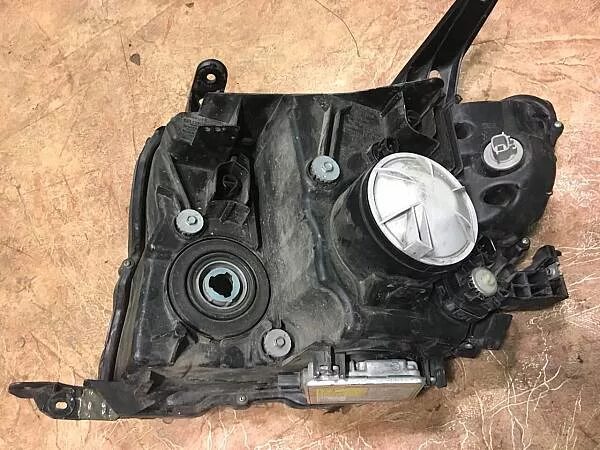 Купить Фара правая MITSUBISHI Pajero Pinin H6,H7 1998-2006 (MR496656) в Москве. 