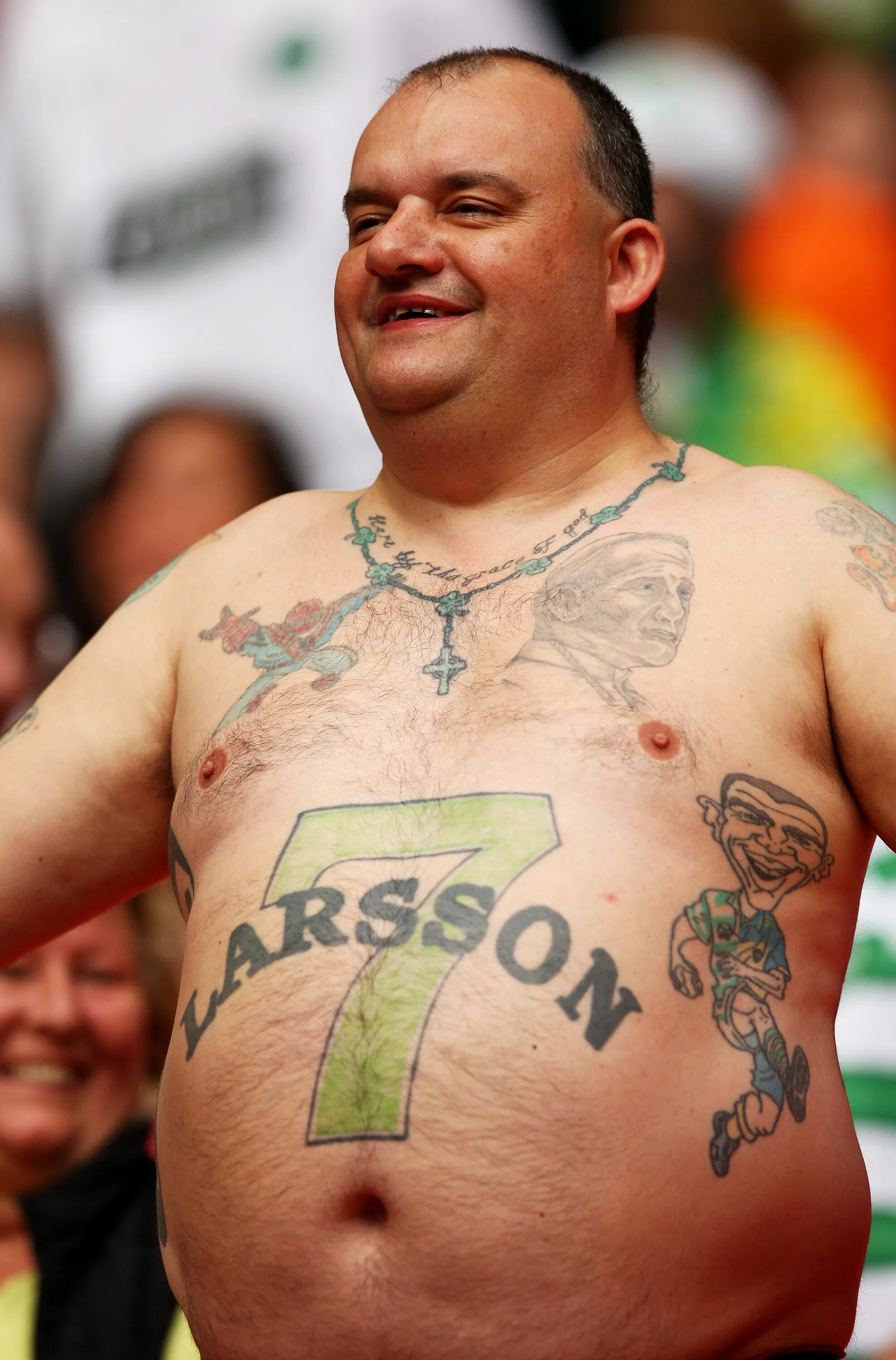 ярый болельщик. люстик александр александрович тюмень. футбольные хулиганы фк ростов. английские футбольные фанаты. фанат ярый настоящий.