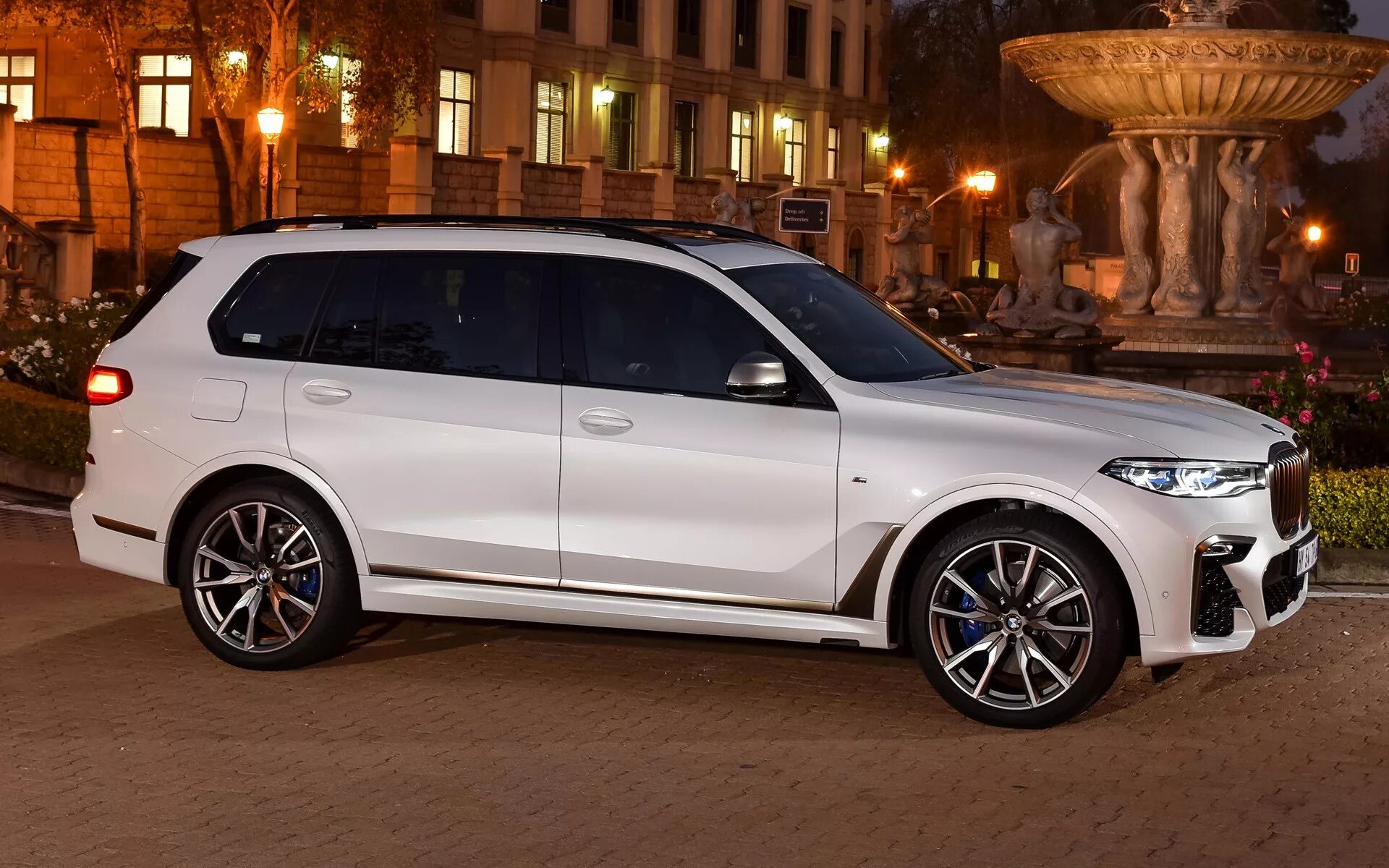 BMW x7 m50d. BMW x7 m50d белый. BMW x7 m50d 2019. BMW x7 m50d 2021. X7 m50d