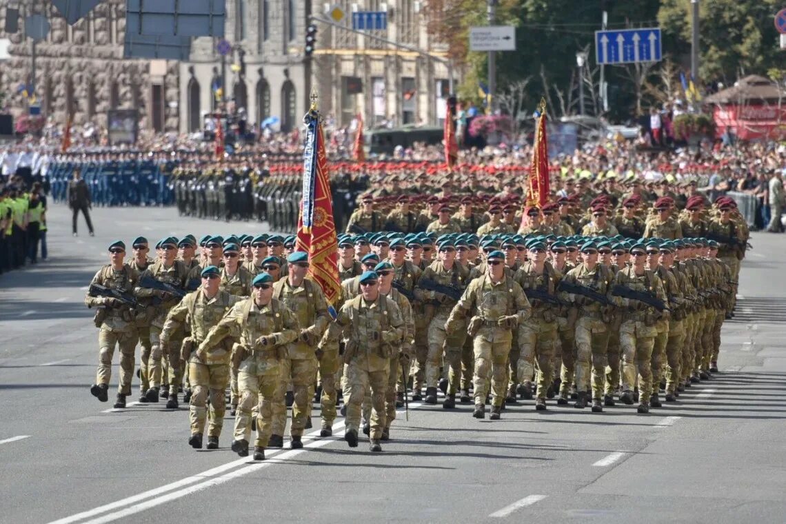 Военный парад 24. Парад Незалежности Украина. Парад независимости Украины 2021. Парад на Крещатике 2021. Парад в Киеве день независимости.